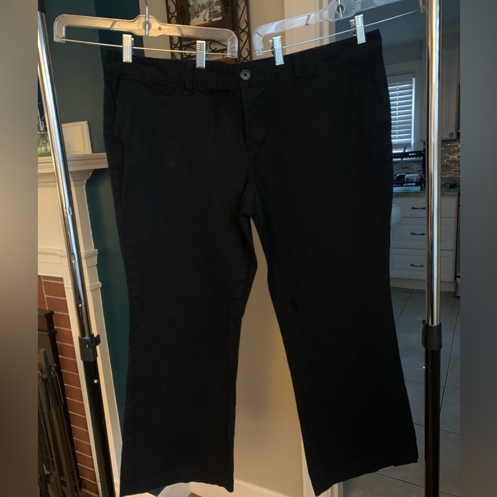 Old Navy like new Everyday Chinos 20P black